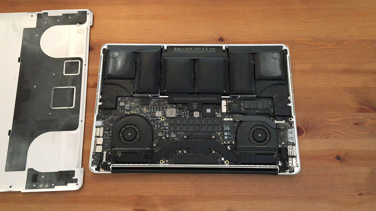 MacBook Pro Open Back